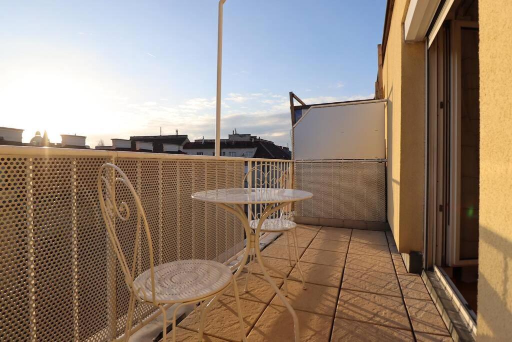 Brilliant View: Balcony Home, Modern, Stylish And Newly Renovated Viena Exterior foto